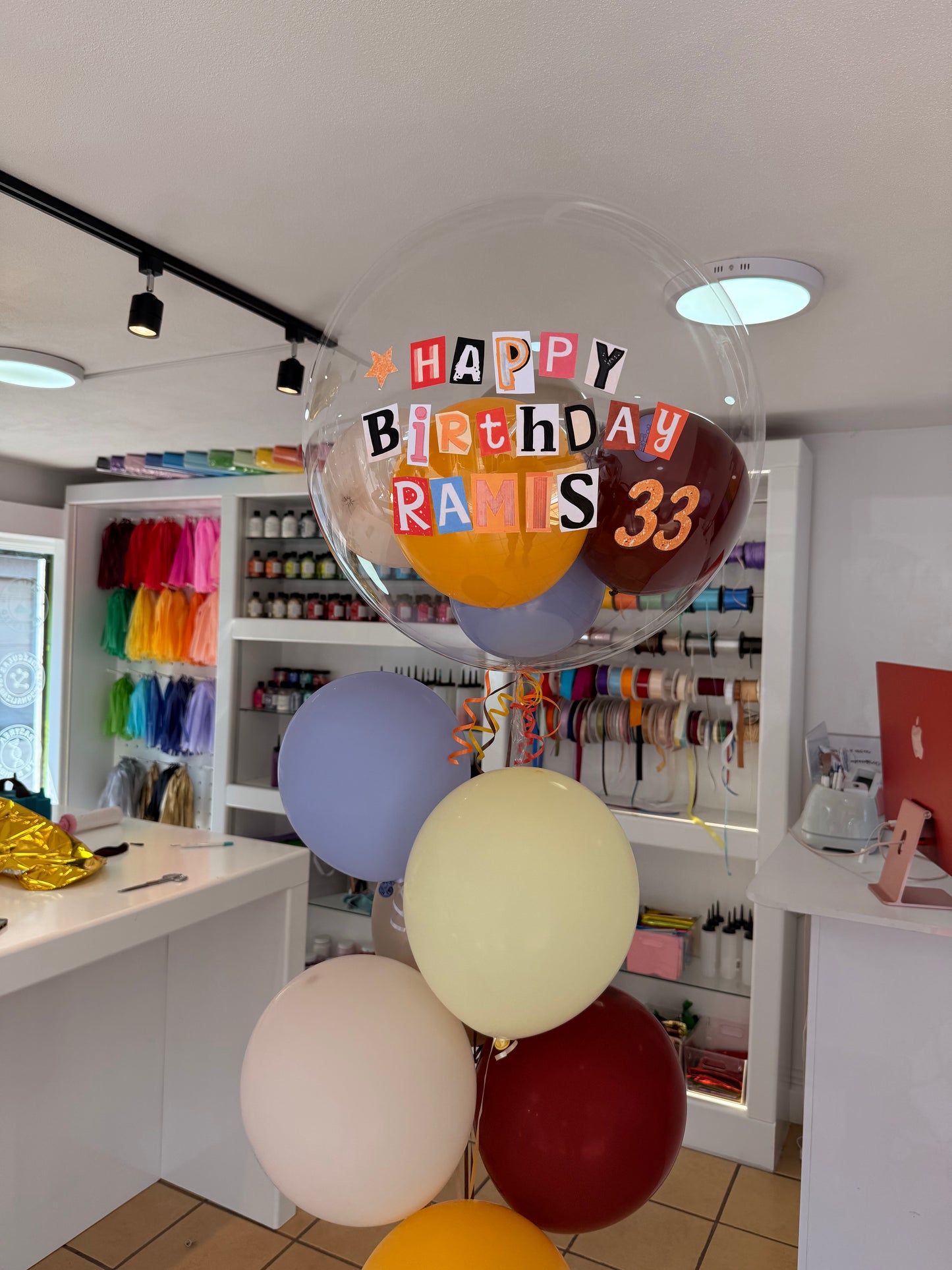 Burbuja Collage + 5 Látex