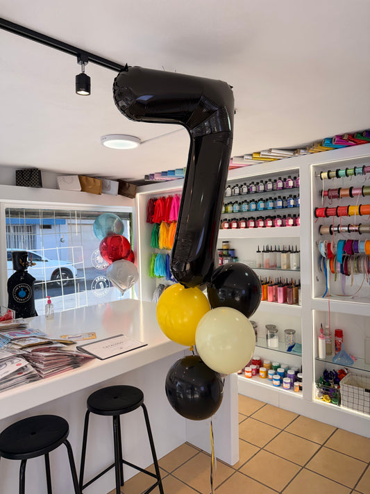 Bouquet Número Gigante + 5 Látex